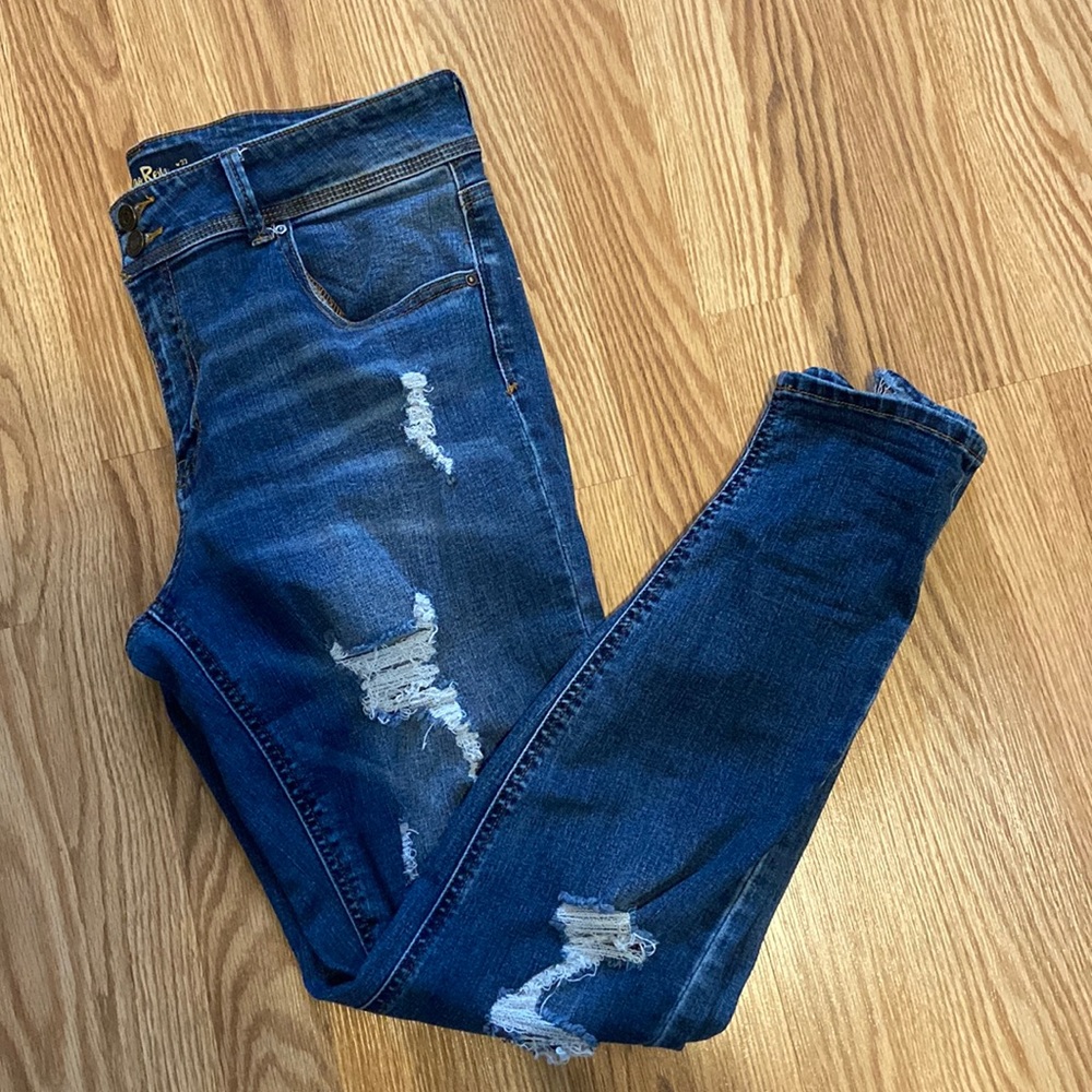 Indigo Rein destructed skinny jeans